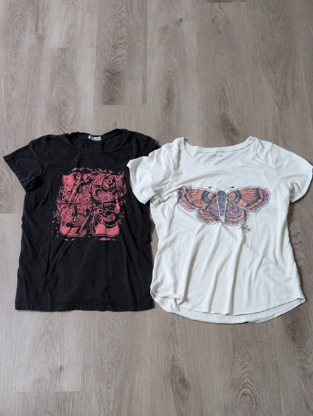 2 Lucky Brand Women's T Shirts